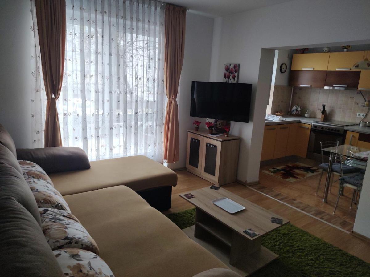 Avantgarden1 .Apartament Lux บราชอฟ ภายนอก รูปภาพ