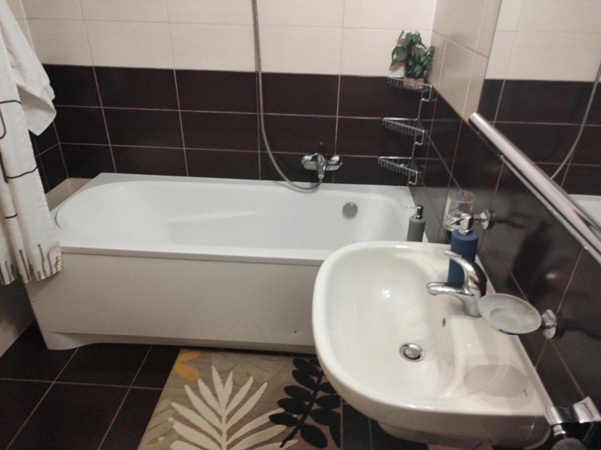 Avantgarden1 .Apartament Lux บราชอฟ ภายนอก รูปภาพ